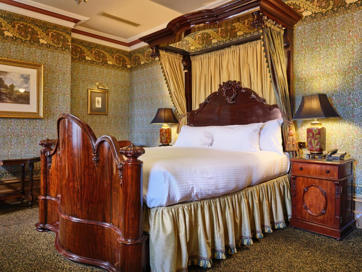 Craig'S Royal Hotel Μπάλαρατ Εξωτερικό φωτογραφία A bedroom at the hotel