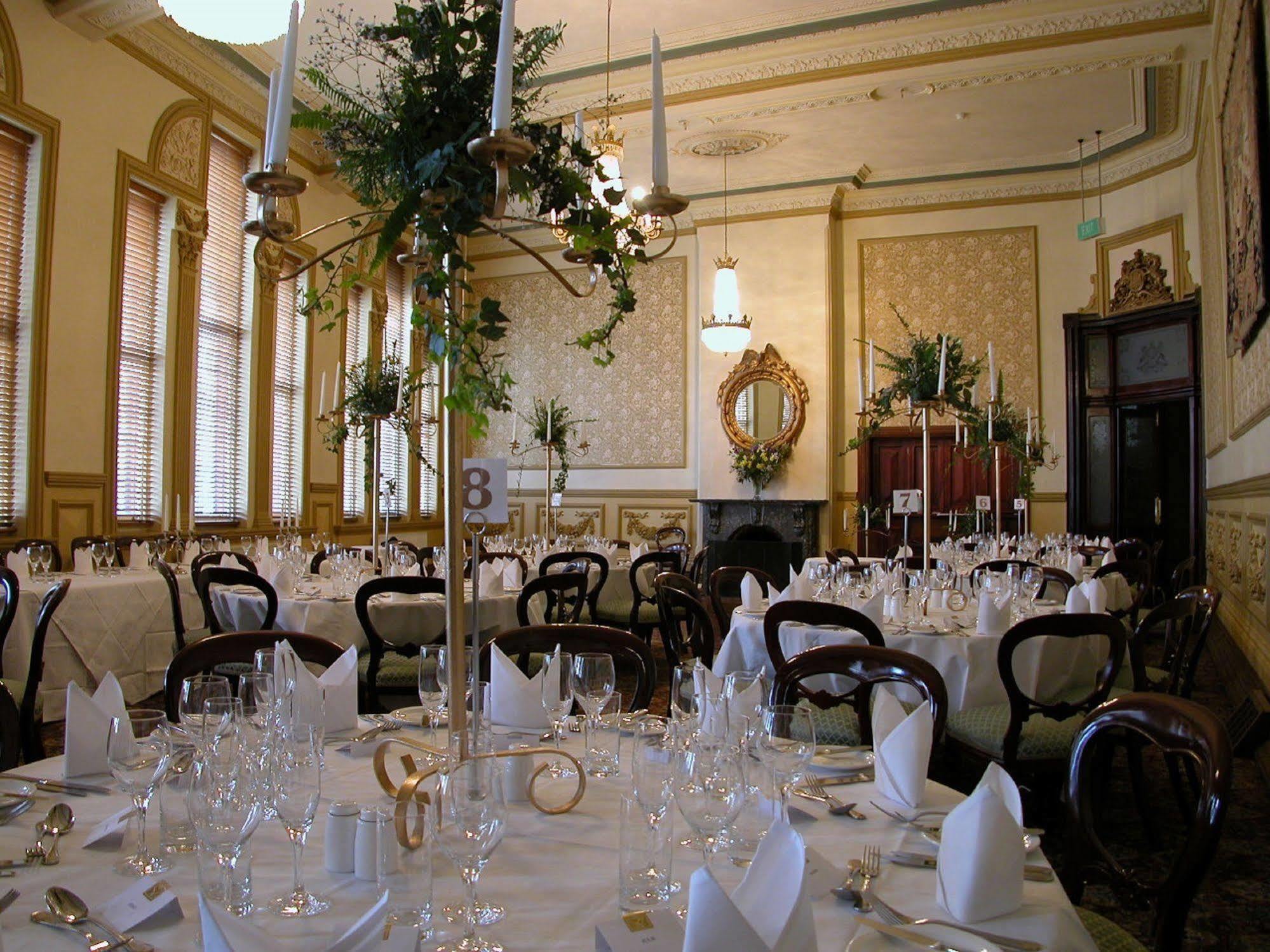 Craig'S Royal Hotel Μπάλαρατ Εξωτερικό φωτογραφία The dining room at the Old Bank of Montreal
