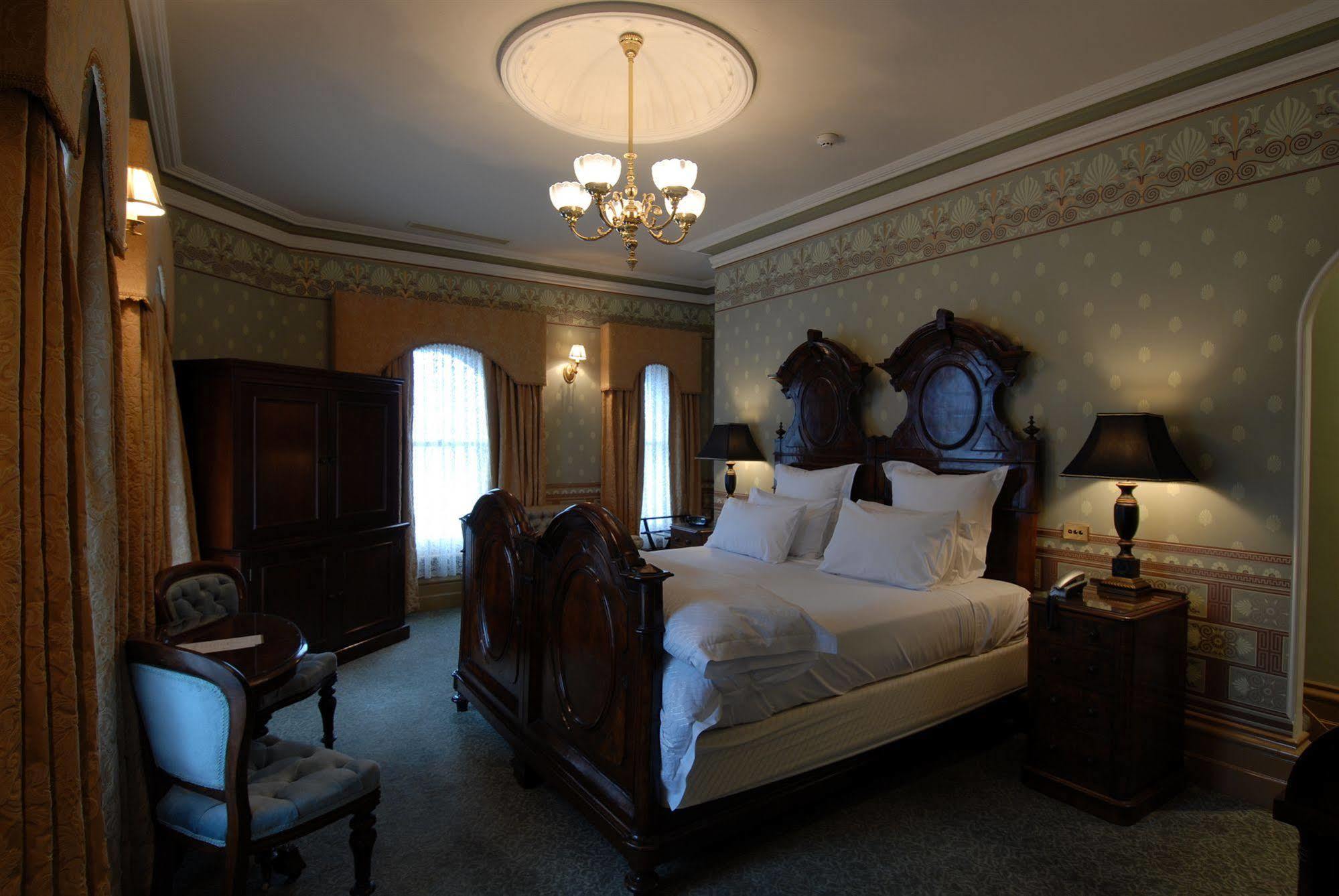 Craig'S Royal Hotel Μπάλαρατ Εξωτερικό φωτογραφία A guest room at the hotel