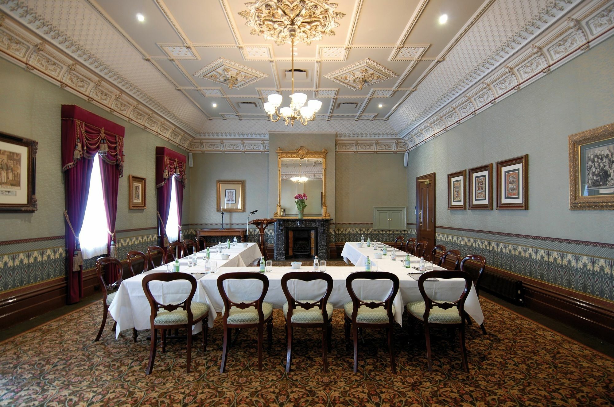 Craig'S Royal Hotel Μπάλαρατ Εξωτερικό φωτογραφία The Boardroom